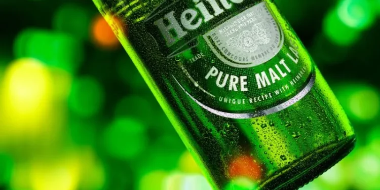 Heineken ทำไมกำไรโตทะลุเป้า แต่ต้องสั่งปลดพนักงาน 6000 คน? Heineken ทำไมกำไรโตทะลุเป้า แต่ต้องสั่งปลดพนักงาน 6000 คน?